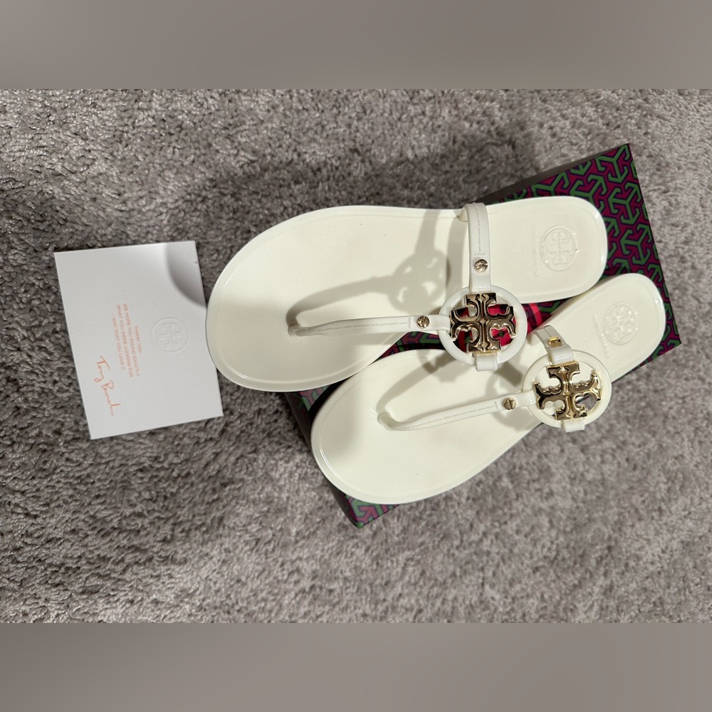 Tory Burch Size 7 ivory miller thong flip flops